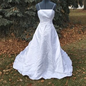 Eden Bridal white  Wedding Dress sz 8